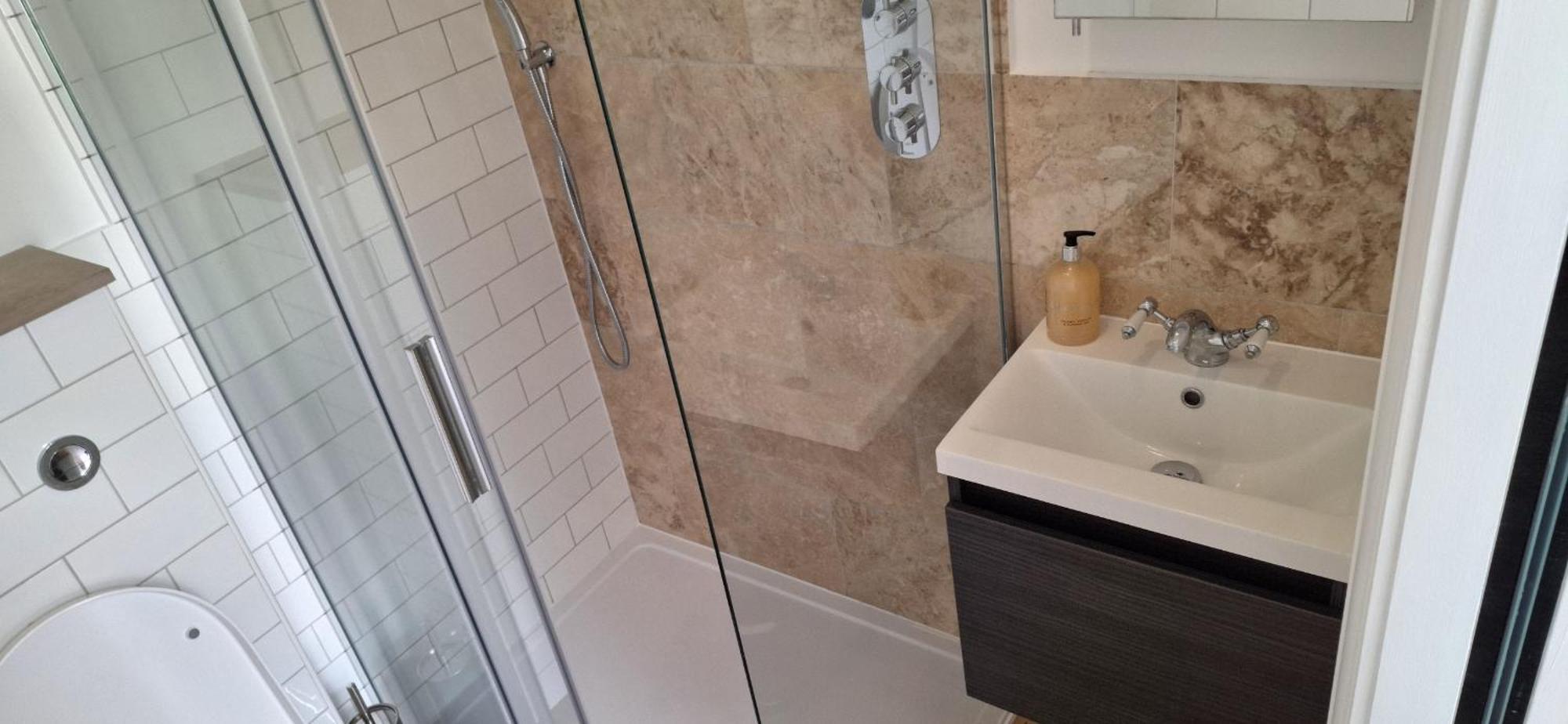 New 3 Bedrooms Flat In Ashford Near Heathrow Экстерьер фото