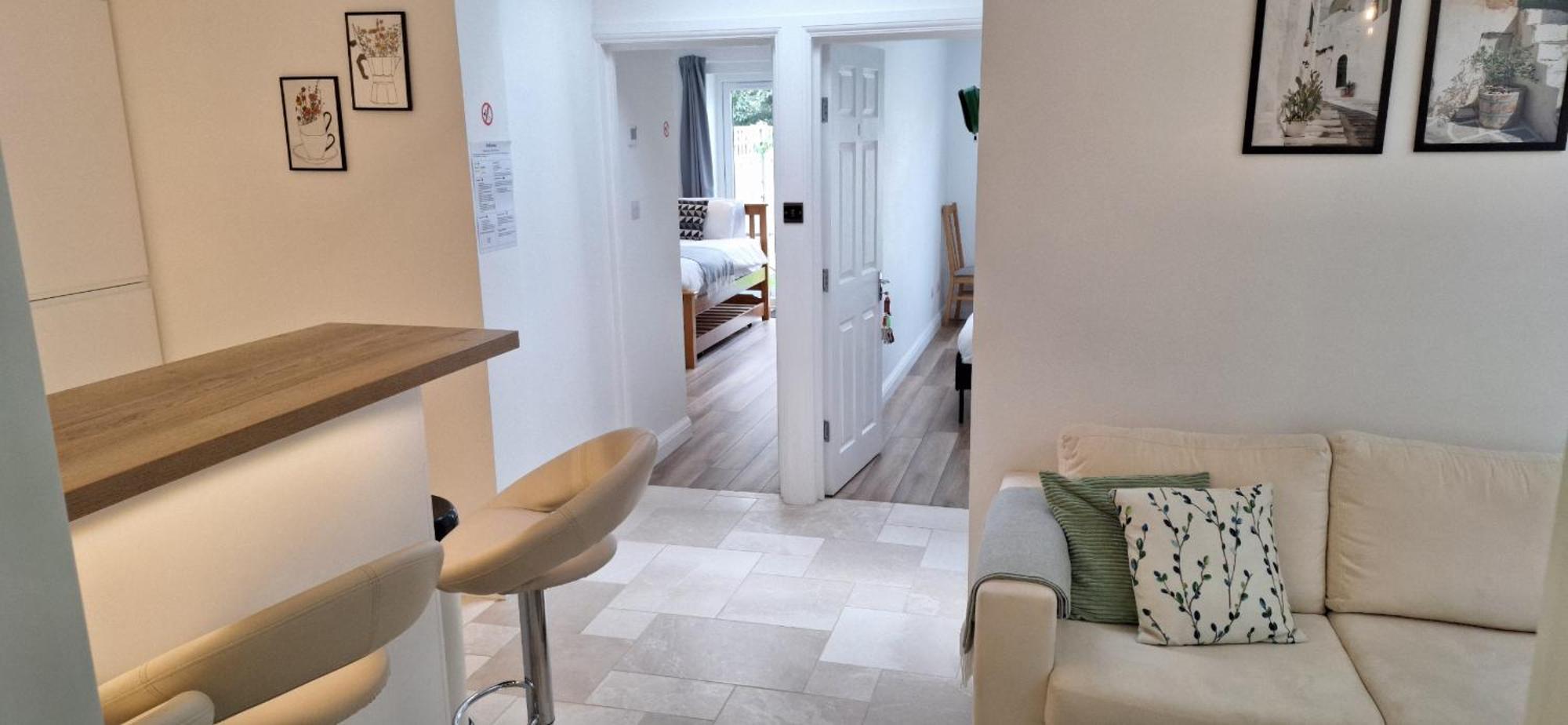 New 3 Bedrooms Flat In Ashford Near Heathrow Экстерьер фото